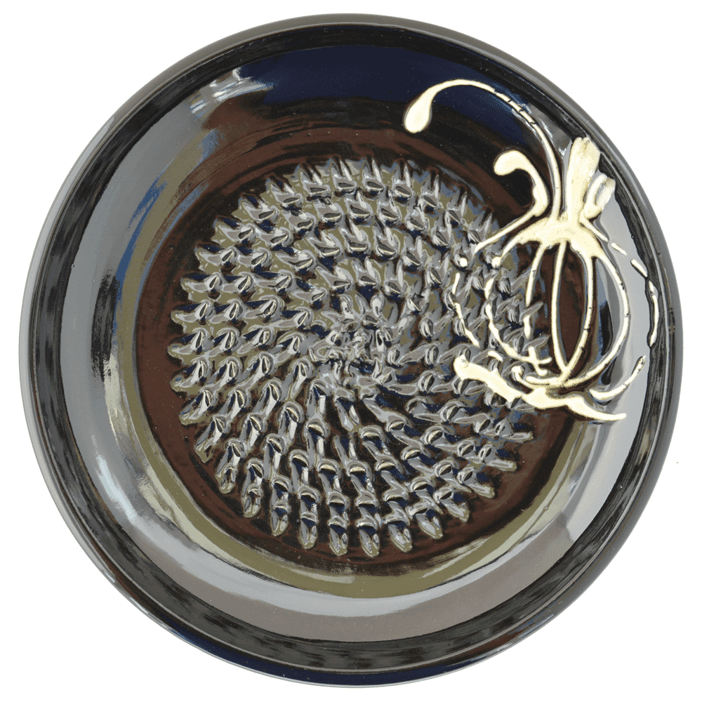 https://thelittlespanishgraterplate.com.au/wp-content/uploads/2021/09/Black-Garlic-Grater-Plate.png
